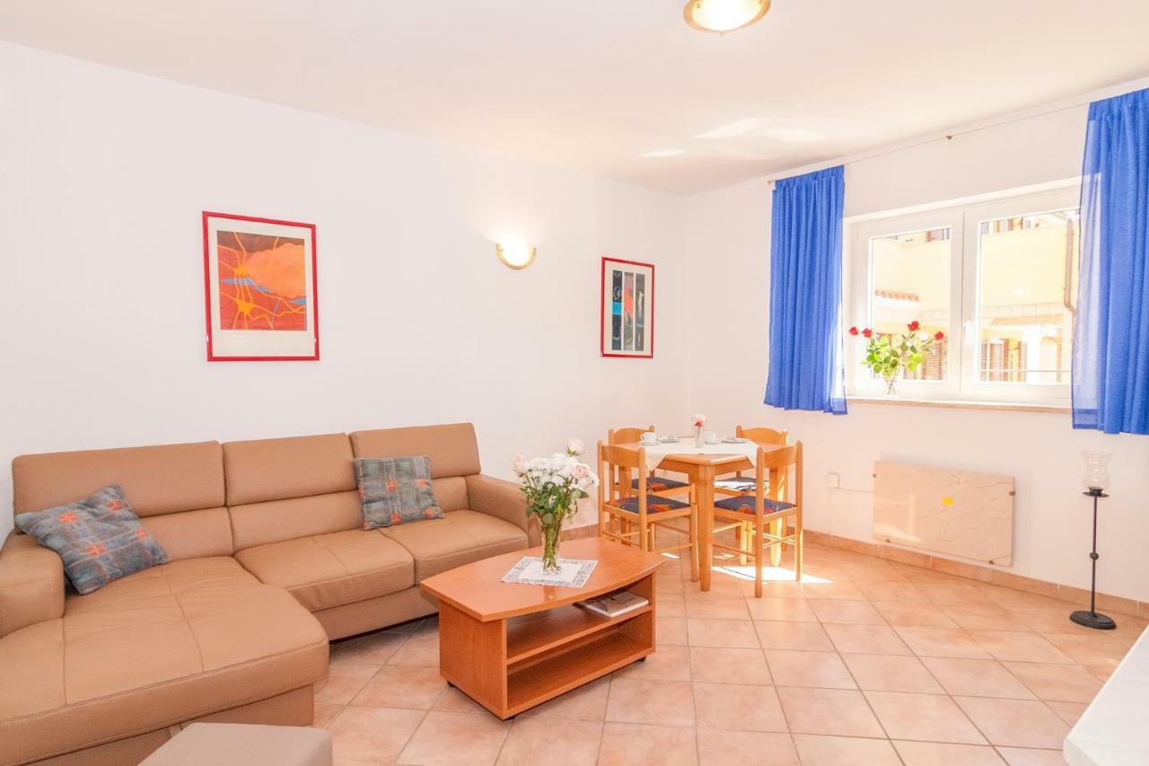 Villa California Poreč Dış mekan fotoğraf